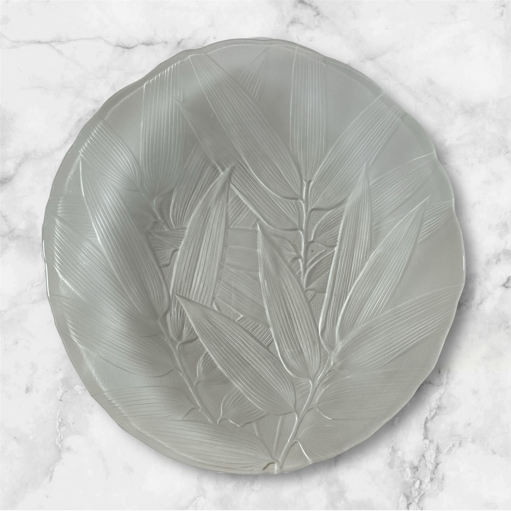 Glass Grooved Palm Leaves Platter